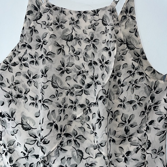 CABI Chiffon Sleeveless Semi-Sheer Floral Tunic Top Gray Adjustable Straps Sz Sm - Picture 6 of 12